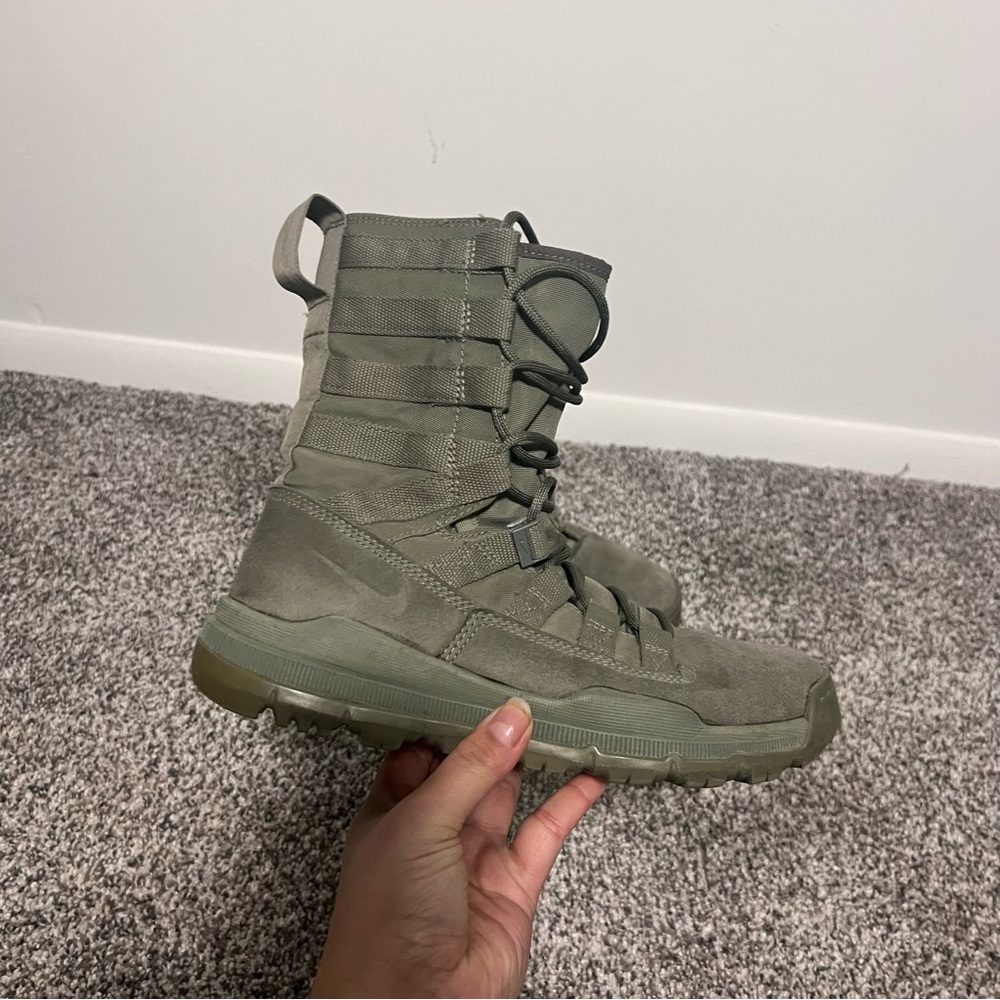 Nike SFB Gen 2 Sage Green 8" Military Combat 8